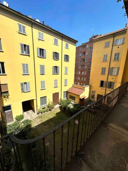 Xenia Apartments - Charming Garden Suite In Porta Venezia Милано Екстериор снимка